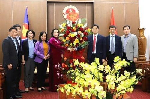 Phó Chủ tịch Quốc hội chúc mừng Bộ Y tế nhân Ngày Thầy thuốc Việt Nam