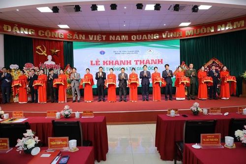 Thứ trưởng Thường trực Bộ Y tế Vũ Mạnh Hà dự lễ khánh thành hệ thống xạ trị gia tốc tại Bệnh viện Ung bướu Thanh Hóa