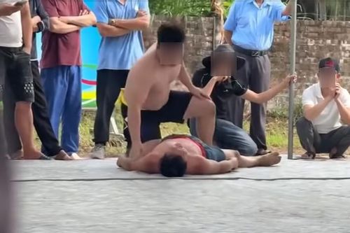 Bác sĩ chỉ ra 'tử huyệt' khiến đô vật tử vong trên sới hội làng