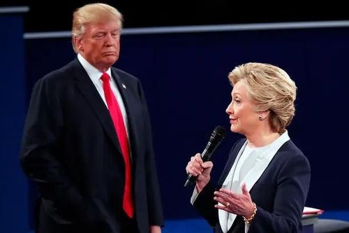 Thế khó của ông Trump khi Bill Clinton ra điều trần vụ Epstein