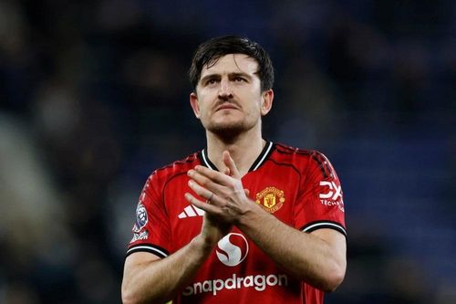 Tưởng đã hết cửa, Maguire lại cứu MU