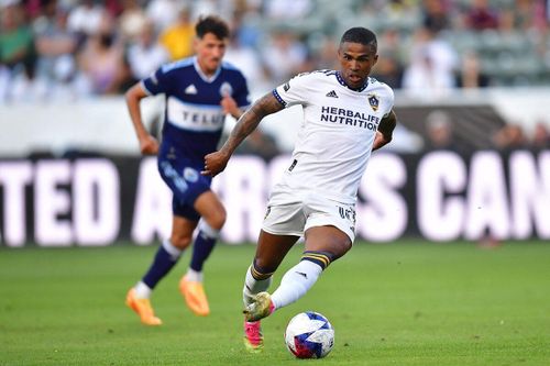 Cái kết bất ngờ của Douglas Costa