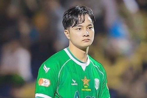 Thủ môn Cao Văn Bình tỏa sáng