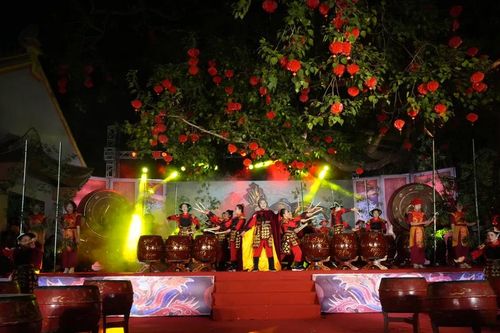 Phú Lương rộn ràng Liên hoan Trống hội Thăng Long lần thứ I