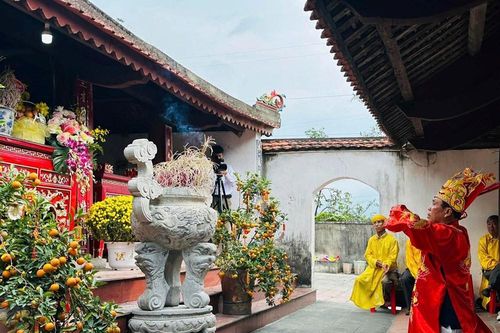 Thành kính Lễ báo ân Đô đài Ngự sử Bùi Cầm Hổ dưới chân núi Bạch Tỵ
