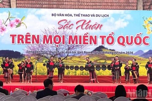 Ngày hội 'Sắc xuân trên mọi miền Tổ quốc' khơi dậy sức mạnh văn hóa dân tộc