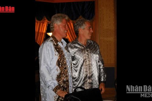 Cựu Tổng thống Mỹ Bill Clinton điều trần về quan hệ với Jeffrey Epstein