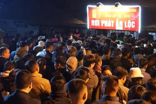 Thay đổi giờ phát ấn Đền Trần xuân Bính Ngọ 2026