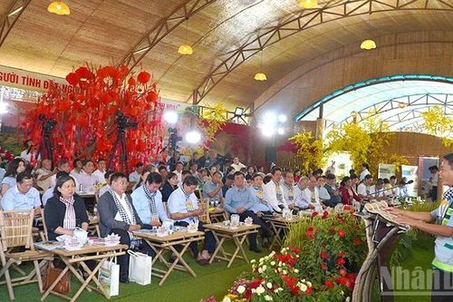 Đồng Tháp: Định vị vai trò nông dân trong chuyển đổi kinh tế nông nghiệp