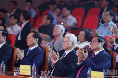 Thủ tướng Phạm Minh Chính dự Chương trình nghệ thuật chính luận 'Thủ tướng Phạm Văn Đồng - Trọn đời vì nước, vì dân'