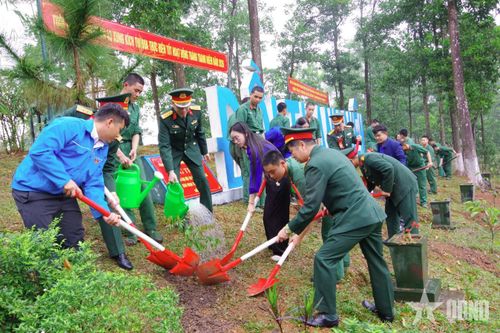 Tuổi trẻ Trung đoàn 43 thi đua thực hiện hiệu quả Phong trào '3 tiên phong quyết thắng'