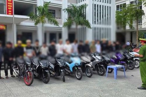 Nhóm thanh thiếu niên chém người rạng sáng mồng 1 Tết bị khởi tố