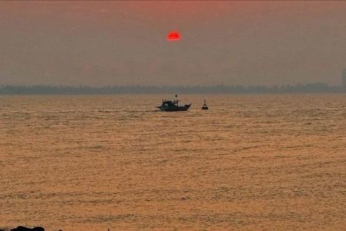 Check-in đảo Song Ngư, ngắm hoàng hôn yên bình giữa biển Cửa Lò