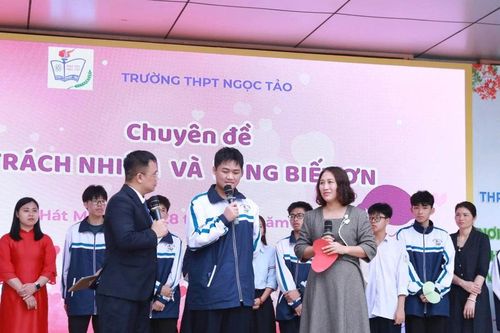 Khơi dậy lòng biết ơn và trách nhiệm với cha mẹ