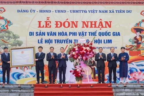 Hội Lim (Bắc Ninh) đón nhận danh hiệu Di sản văn hóa phi vật thể Quốc gia