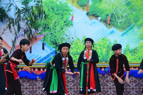 Múa Tắc Xình - Di sản sống giữa mùa xuân miền sơn cước