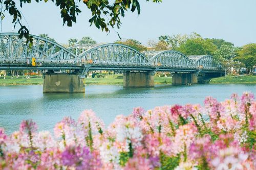 Thành phố ở miền Trung vào mùa du lịch lý tưởng, 'góc nào cũng đẹp'