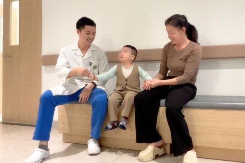 Ba tháng hồi sinh em bé sống thực vật vì đuối nước
