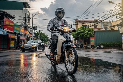 Nguyên tắc lái xe máy trên đường trơn trượt