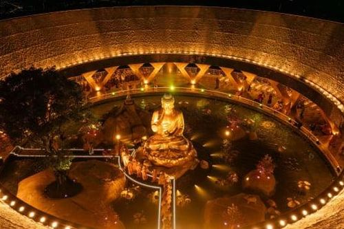 Giải mã sức hút núi Bà Đen: Vì sao hàng vạn người thức 'trắng đêm' để hành hương?