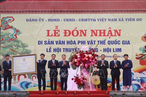 Bắc Ninh đón nhận danh hiệu Di sản văn hóa phi vật thể quốc gia Lễ hội Lim