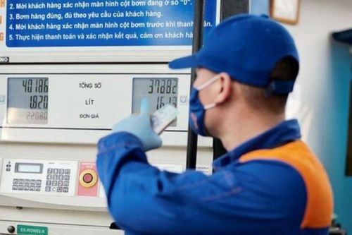 Giá xăng dầu hôm nay 28/2: Tăng cực mạnh