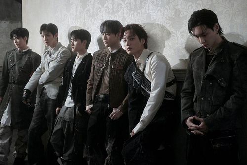 EXO khẳng định đẳng cấp 'Ông hoàng triệu bản' khó ai xô đổ