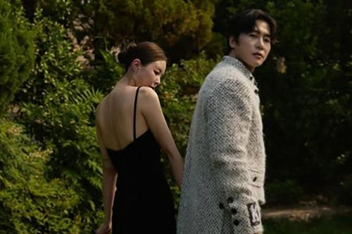 Nữ ca sĩ Shinji chia sẻ bộ ảnh cưới lãng mạn trước thềm hôn lễ
