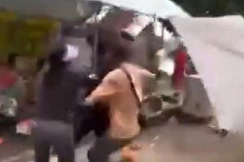 Xô xát tại lễ hội làng, 4 người trong một gia đình nhập viện