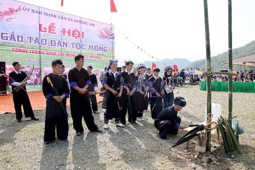 Đặc sắc lễ hội Gầu Tào xã Mường Kim
