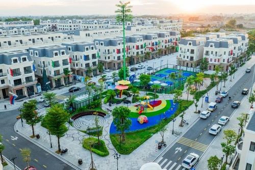 Nhà đầu tư đổ về Móng Cái săn 'thấp tầng hàng hiệu giá ngang chung cư'