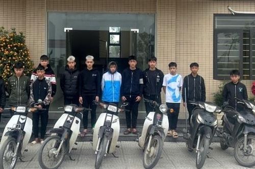 Nhanh chóng khống chế, bắt giữ 12 đối tượng gây rối trật tự công cộng