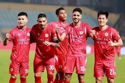 CLB Bóng đá Công an Hà Nội ngược dòng ấn tượng tại vòng 14 V.League 2025/26