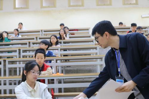 Gần 1,3 vạn thí sinh dự Kỳ thi Olympic Hóa học và Khoa học tự nhiên