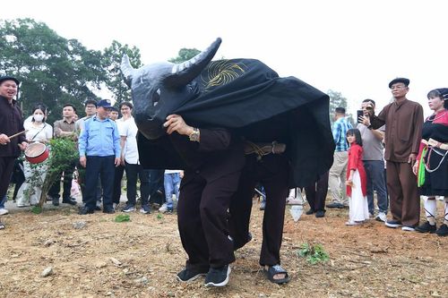 Độc đáo Lễ hội Xuống đồng của người Sán Chay