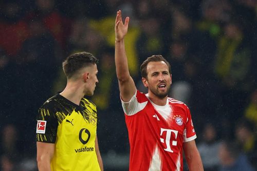 Kane khiến Bundesliga run rẩy