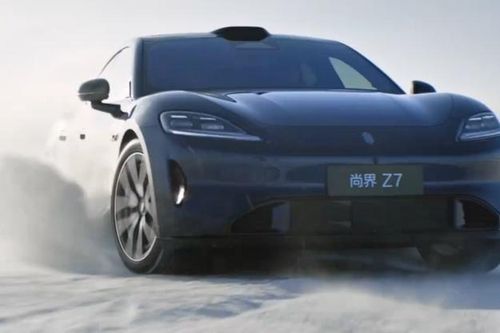 Sau Mercedes-Benz, hãng xe từ Huawei lại muốn 'nhái' Porsche