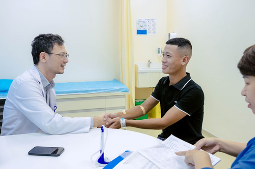 Người xử lý nhiều ca đại phẫu phức tạp