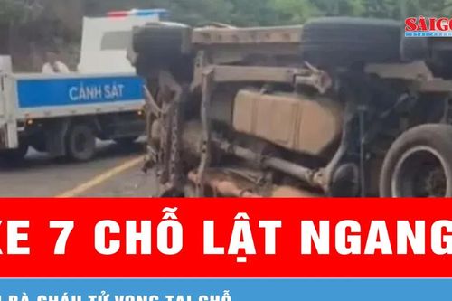Đồng Nai: Ô tô 7 chỗ lật ngang, hai bà cháu tử vong