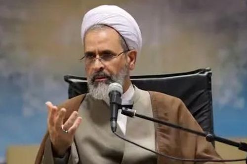 Iran bầu giáo sĩ Alireza Arafi vào Hội đồng lãnh đạo lâm thời