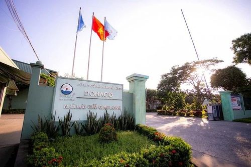Chủ tịch, tổng giám đốc nhiều doanh nghiệp 'đua' cổ phiếu