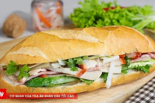 TP.HCM: 11 trường hợp nghi ngộ độc sau khi ăn bánh mì