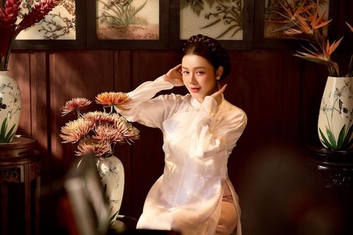 MV 'Trộm vía' của ca sĩ Vũ Thùy Linh chạm mốc 1 tỷ lượt xem