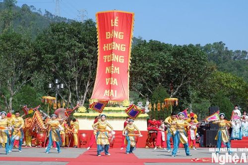 Khai mạc Lễ hội Đền Vua Mai năm 2026