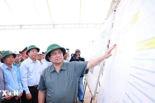 Thủ tướng kiểm tra công trình giao thông trọng điểm từ Quảng Ngãi đến Khánh Hòa