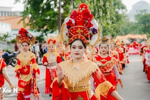 Tưng bừng lễ hội đường phố mừng Tết Nguyên đán và Ramadan ở Jakarta