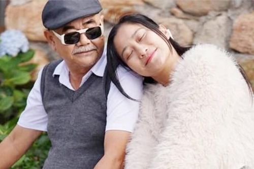 Nam NSND ở tuổi U70 mua được nhà, hạnh phúc bên vợ trẻ kém 36 tuổi