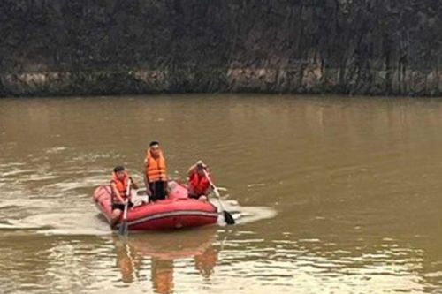2 học sinh tiểu học rủ nhau đi câu cá, tình cảnh lúc tìm thấy gây thương tâm