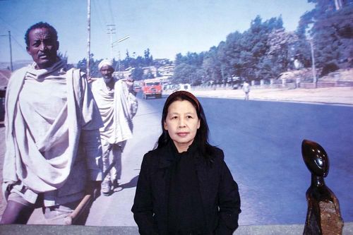Cô giáo thương yêu