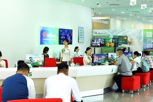 Ngân hàng số và bài toán quản trị mạng lưới chi nhánh vật lý